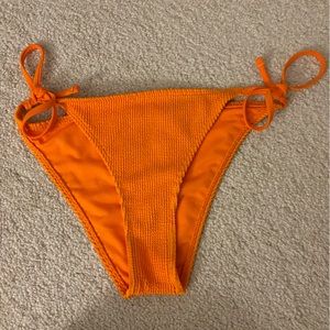 HOLLISTER BIKINI BOTTOMS